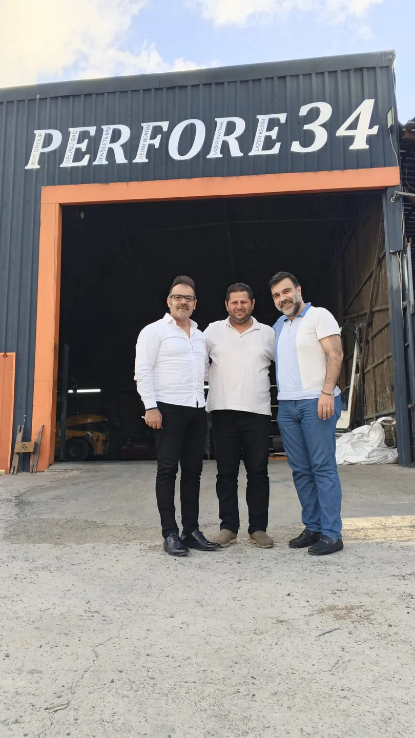 Grup çalışma arkadaşları etkinlik alanında